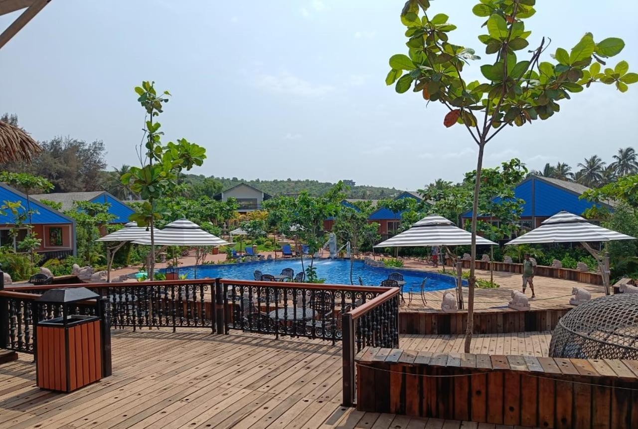 Mayfair On Sea, Morjim Beach, Goa מראה חיצוני תמונה